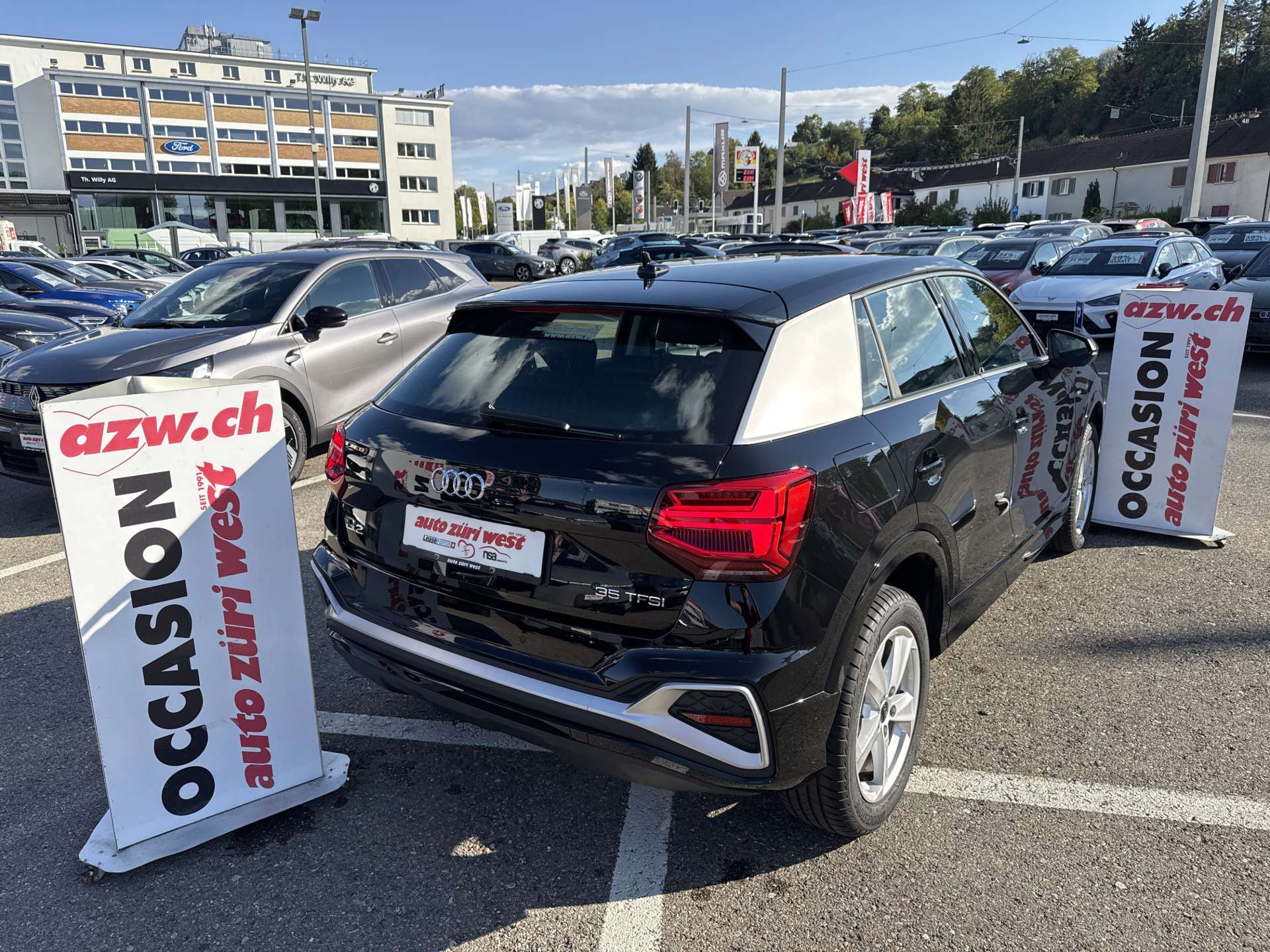 AUDI Q2 35 TFSi S-Line S-Tronic Automat-image-2