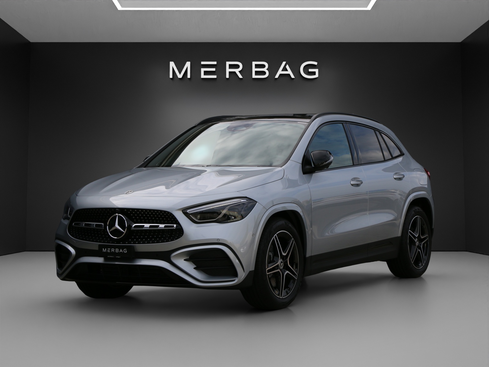 MERCEDES-BENZ GLA 250 4MATIC Swiss Star