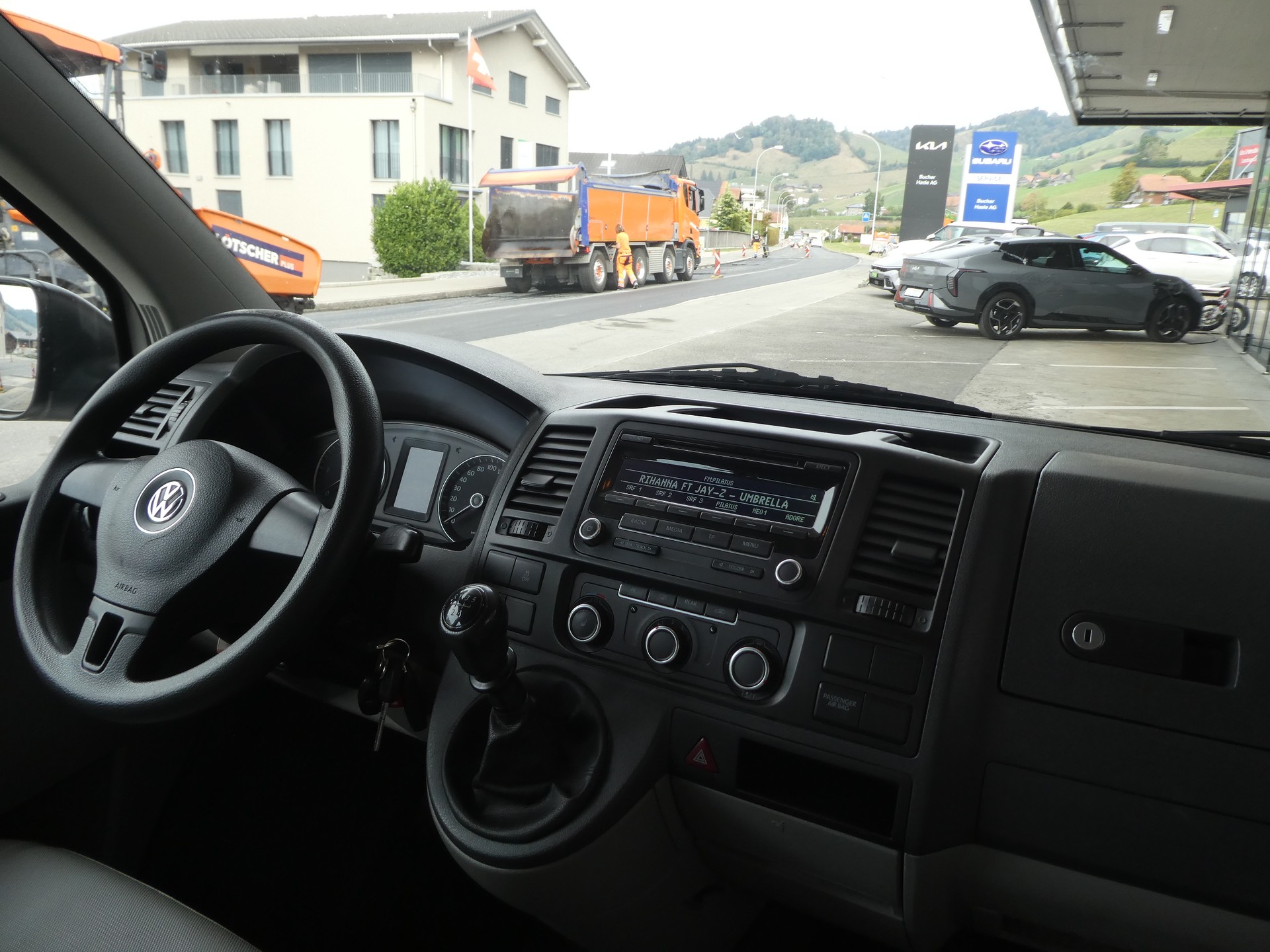 VW T5 Caravelle Trendline 2.0 TDI CR-image-10