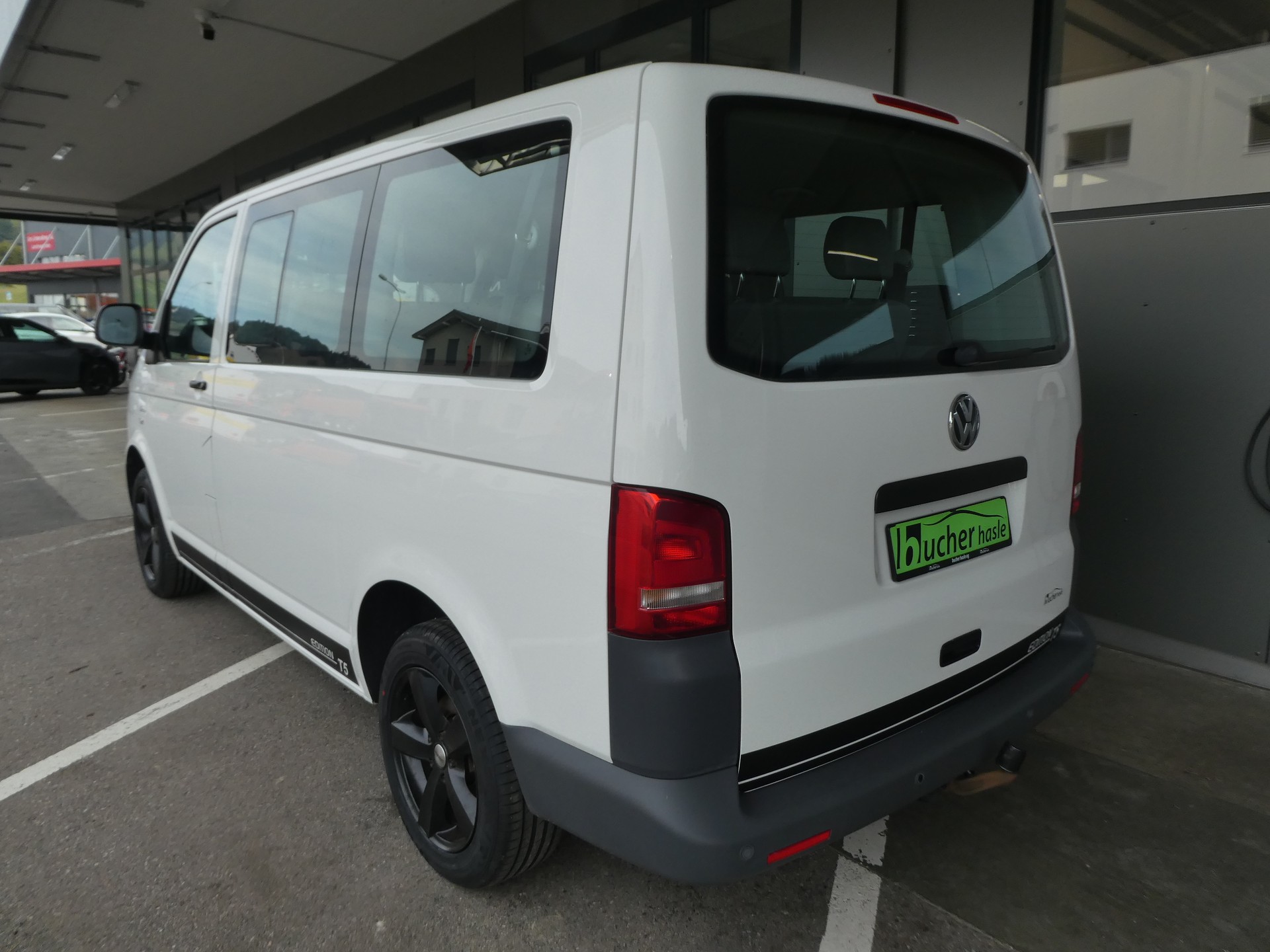 VW T5 Caravelle Trendline 2.0 TDI CR-image-7
