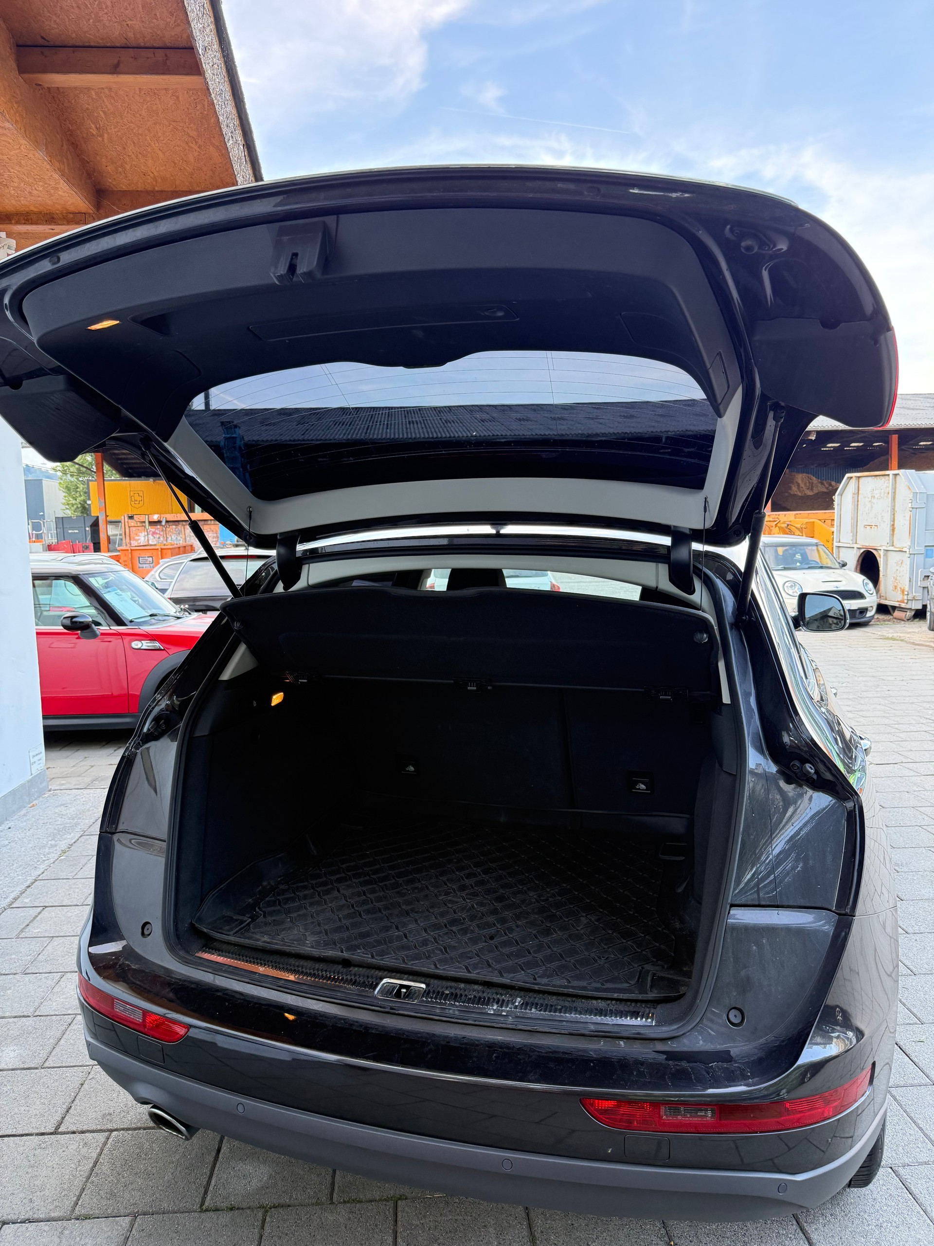AUDI Q5 2.0 TDI-image-5