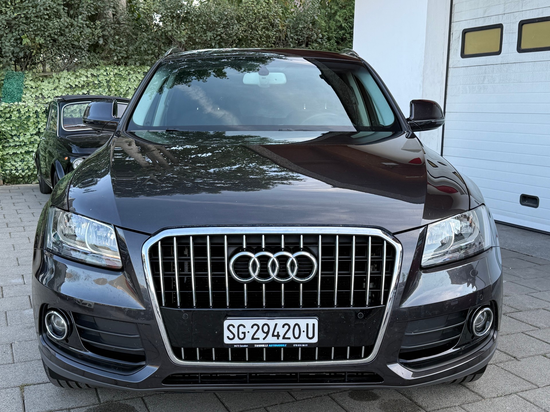 AUDI Q5 2.0 TDI-image-1