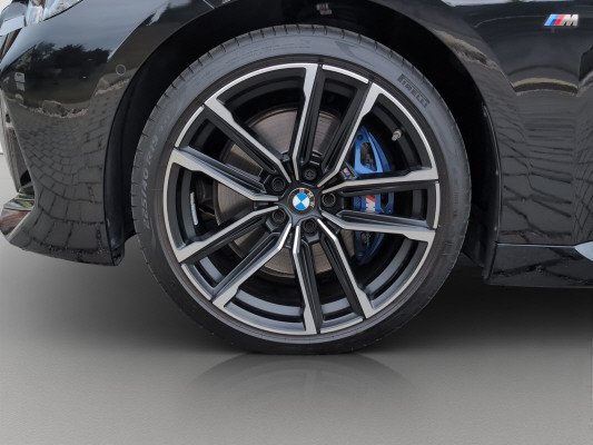 BMW M240i xDrive-image-13