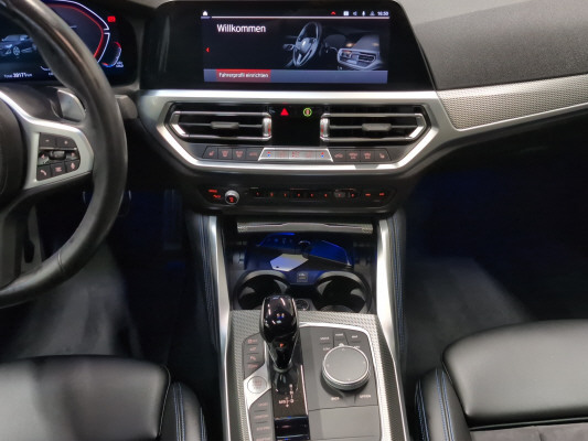 BMW M240i xDrive-image-11