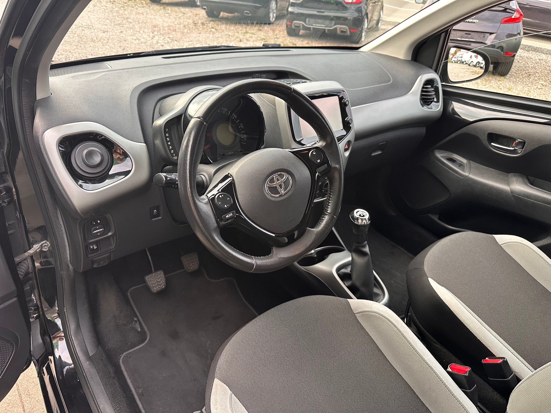 TOYOTA Aygo 1.2 VVT-i Trend-image-11