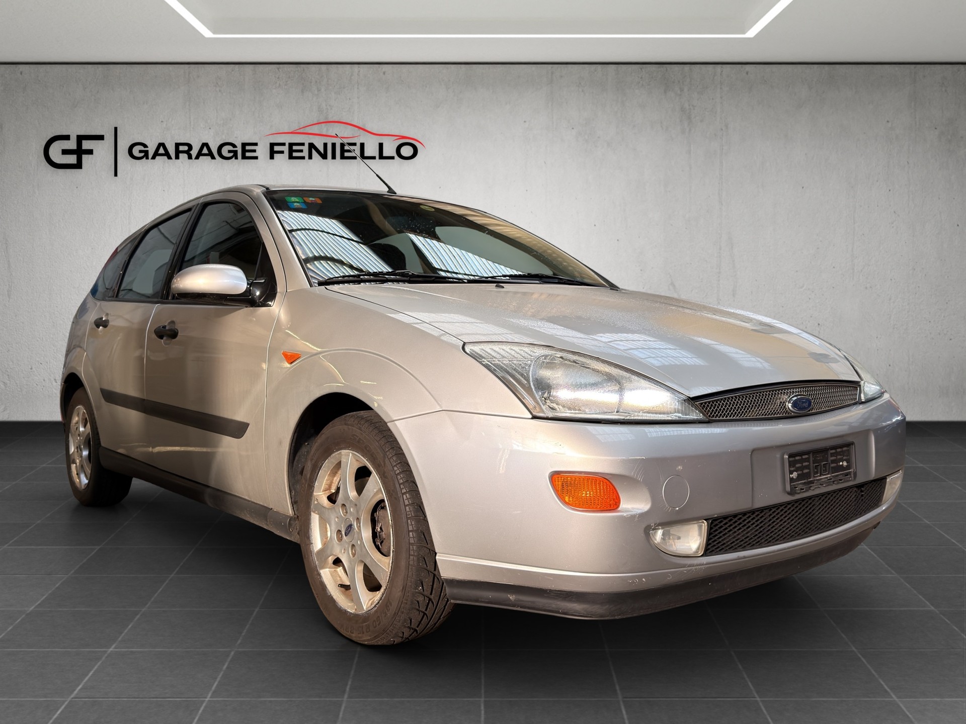 FORD Focus 2.0i 16V Trend-image-2