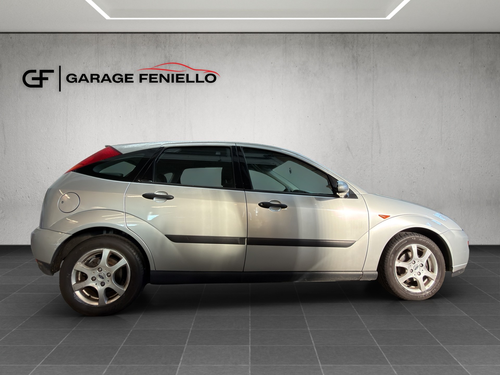 FORD Focus 2.0i 16V Trend-image-7