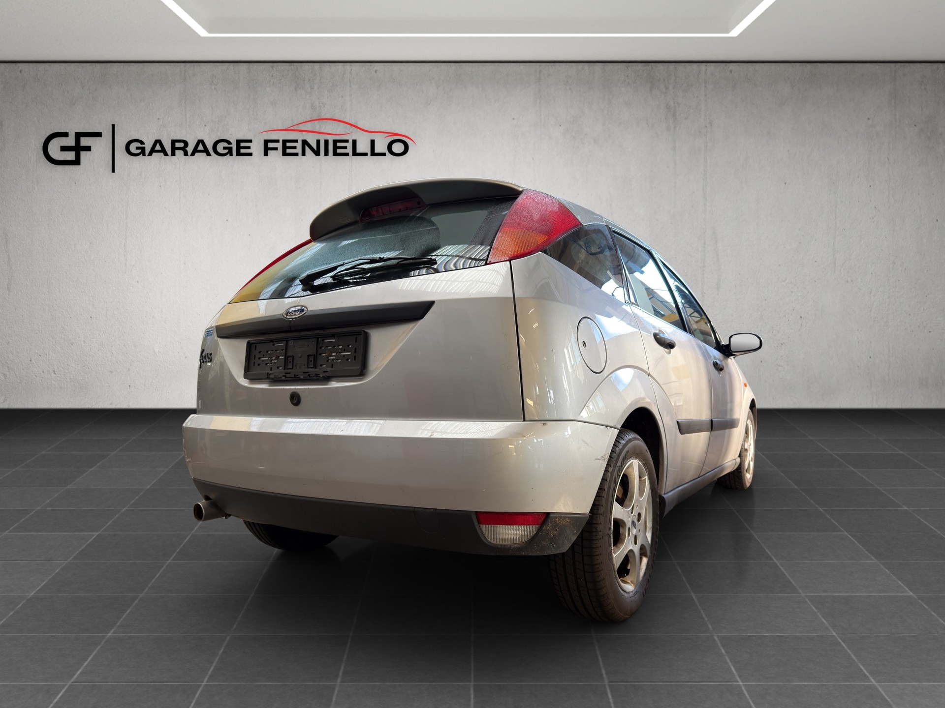 FORD Focus 2.0i 16V Trend-image-6