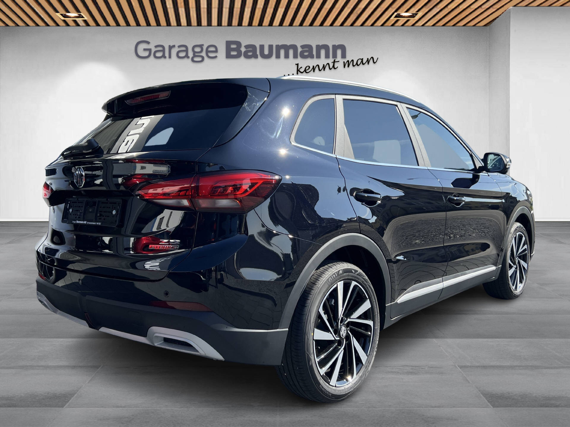 MG ZS 1.5 Hybrid+ Luxury-showroom-element-2