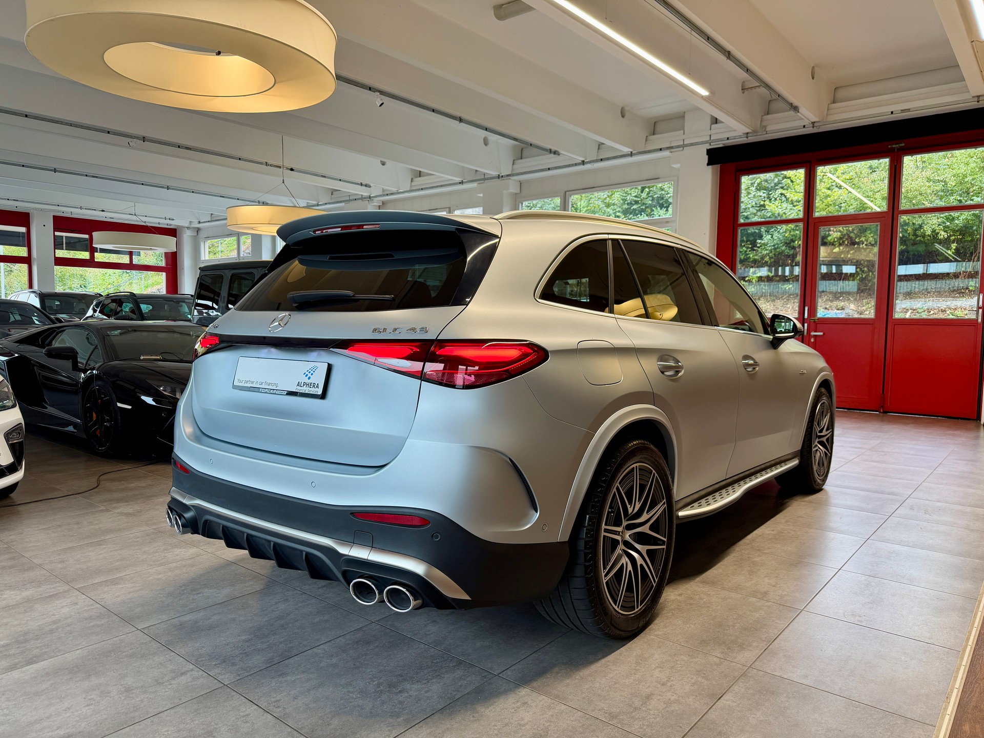 MERCEDES-BENZ GLC 43 AMG 4Matic 9G-Tronic-image-4