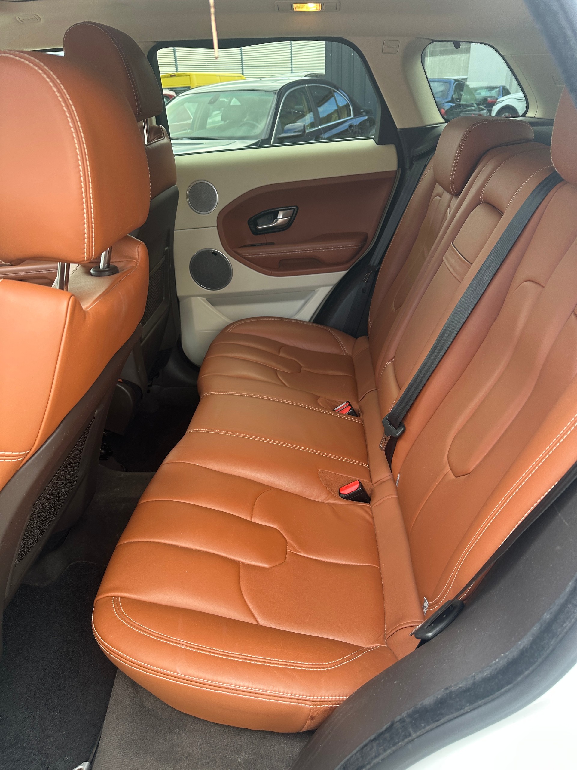 LAND ROVER Range Rover Evoque 2.2 SD4 Prestige AT6-image-8
