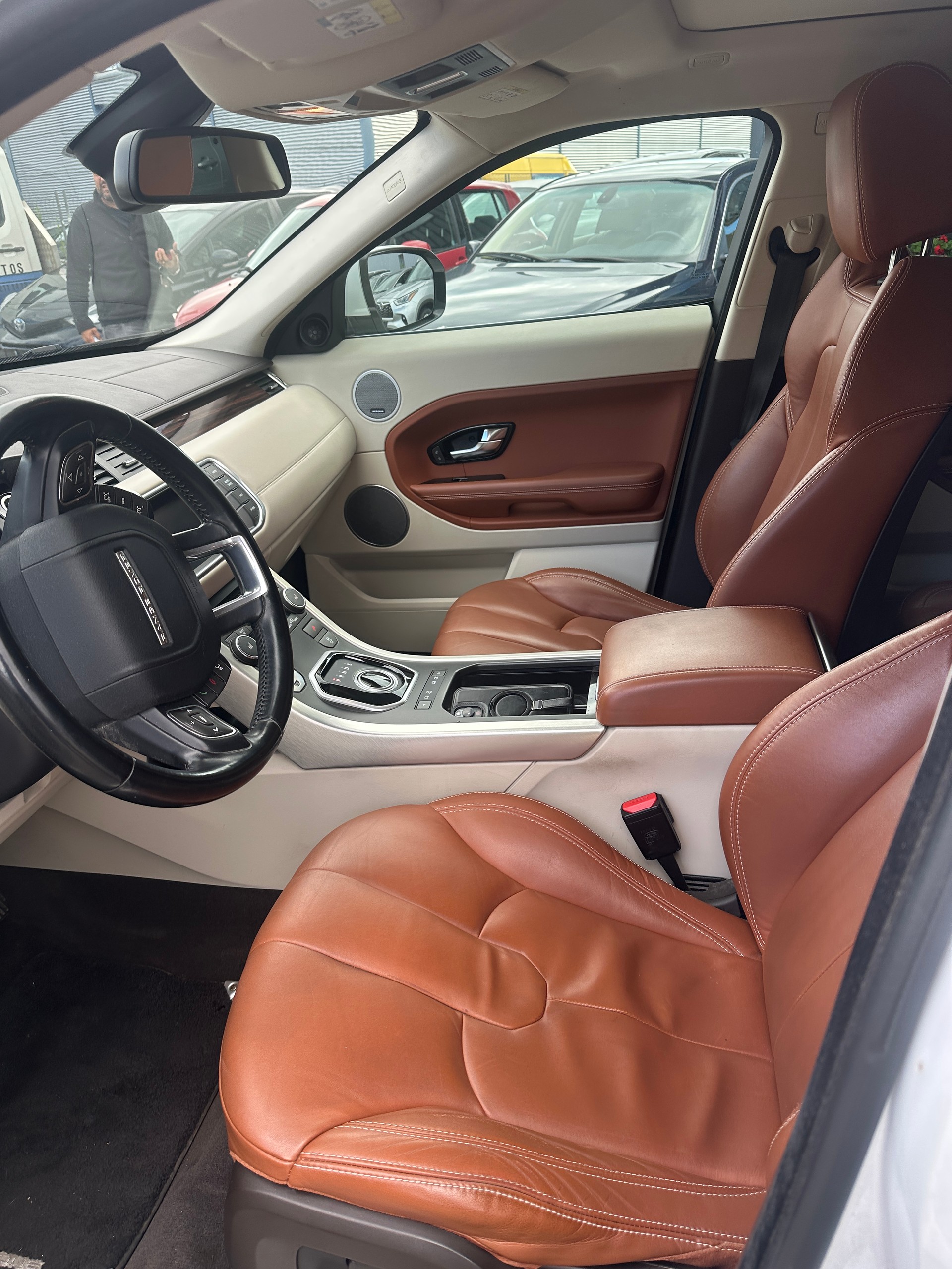 LAND ROVER Range Rover Evoque 2.2 SD4 Prestige AT6-image-6