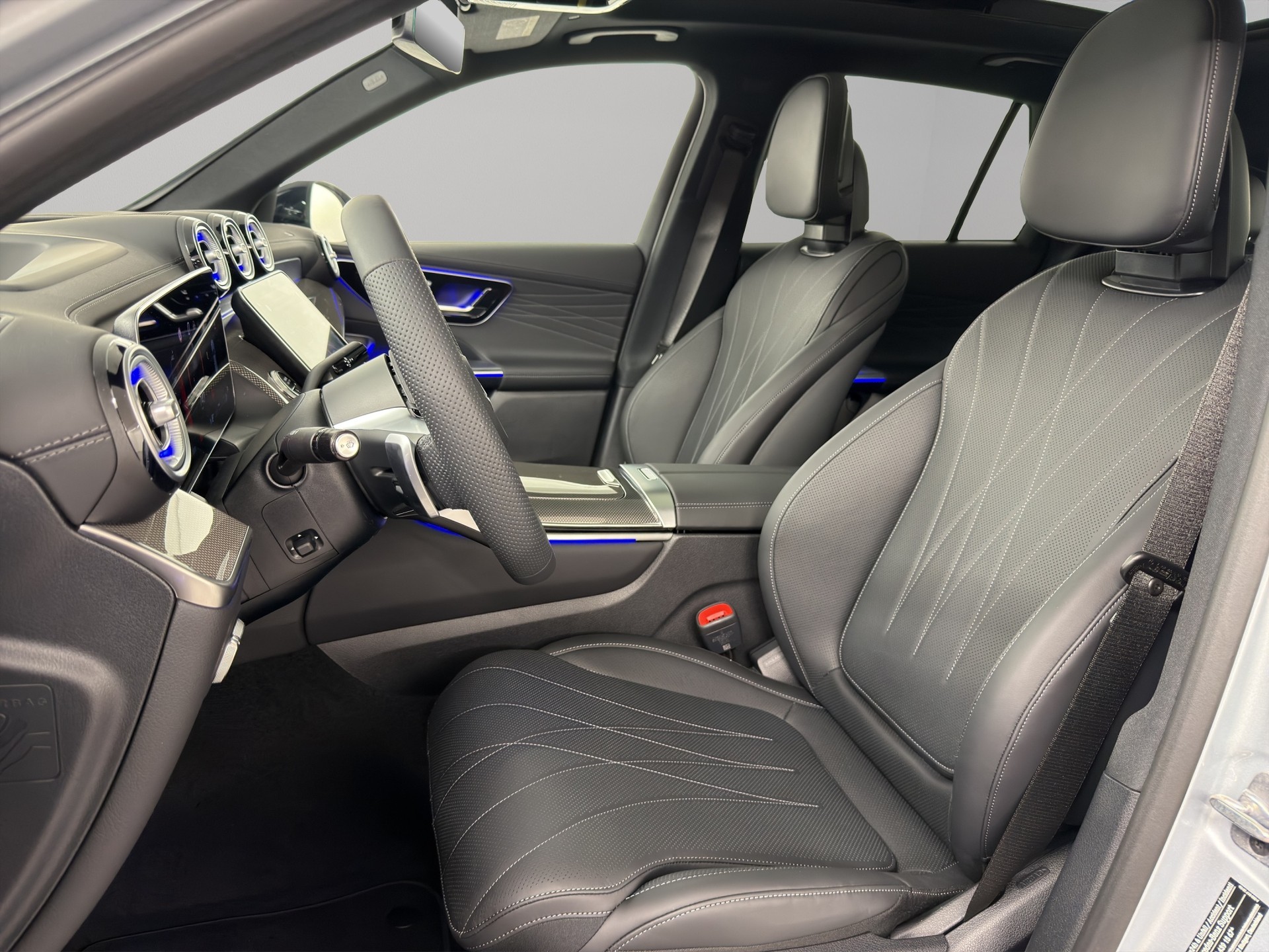 MERCEDES-BENZ GLC-Klasse GLC 220 d AMG Line 4matic-image-8