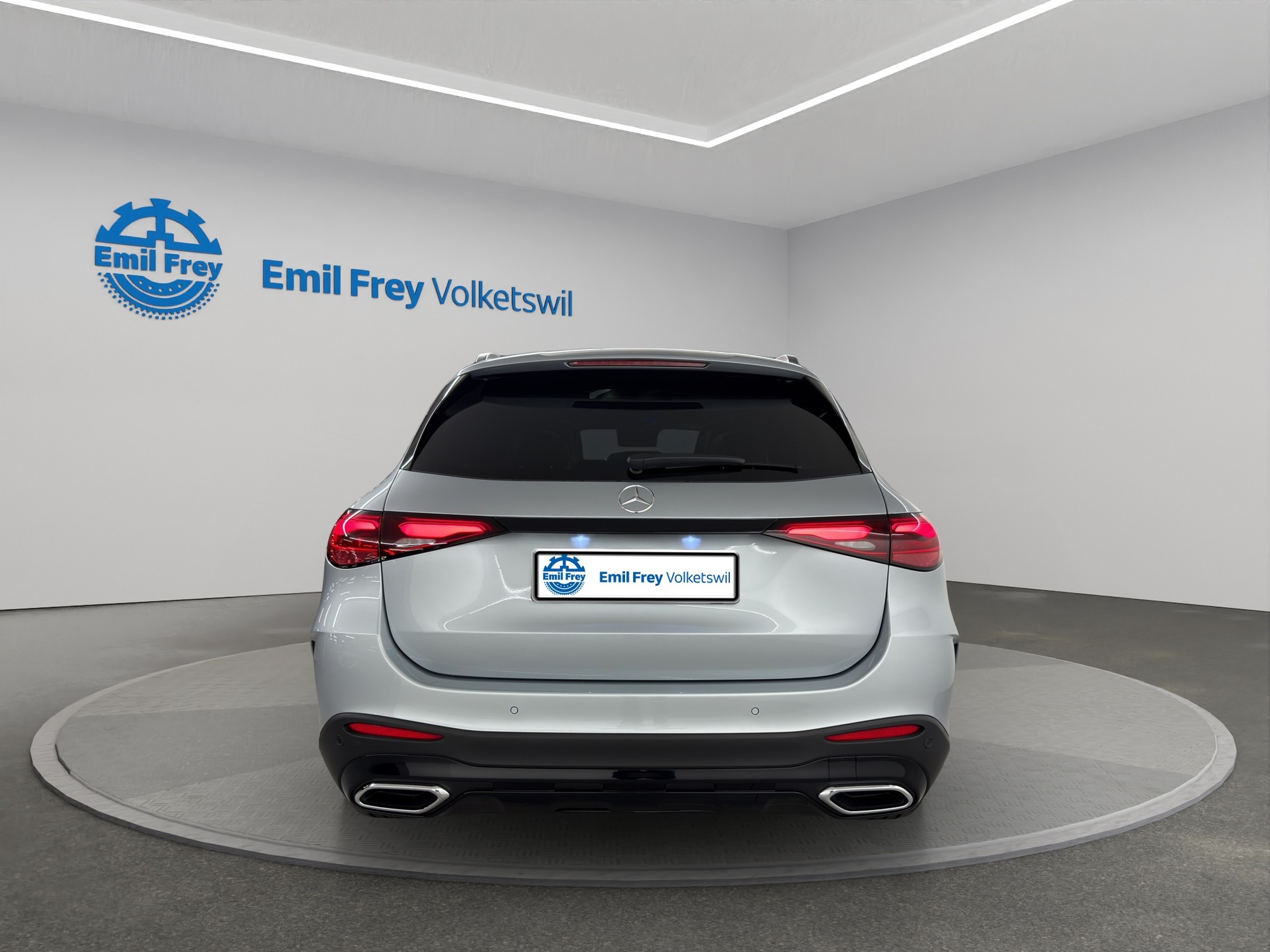 MERCEDES-BENZ GLC-Klasse GLC 220 d AMG Line 4matic-image-5