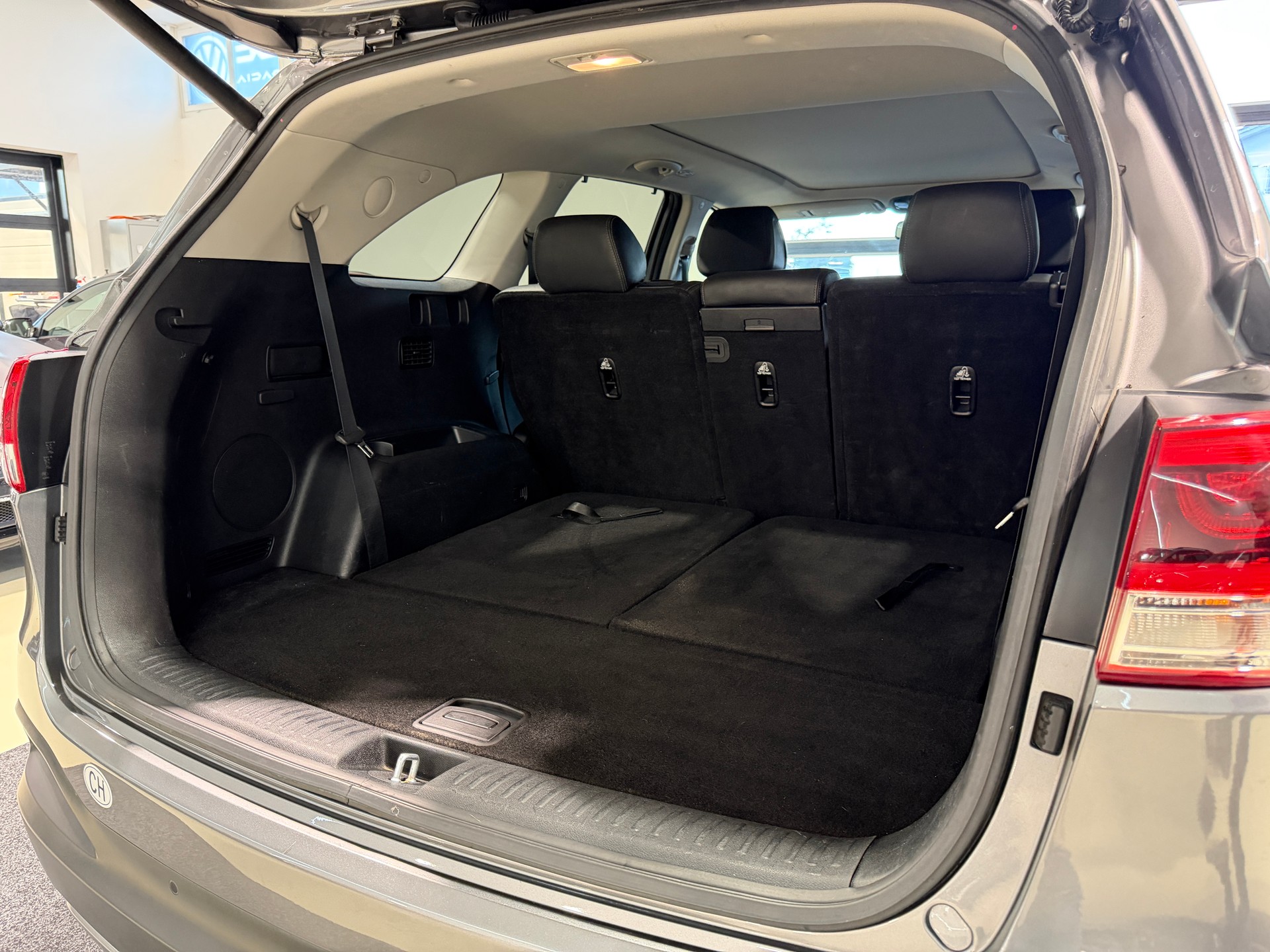 KIA Sorento 2.2 CRDI Style 7P. Automatic-image-9