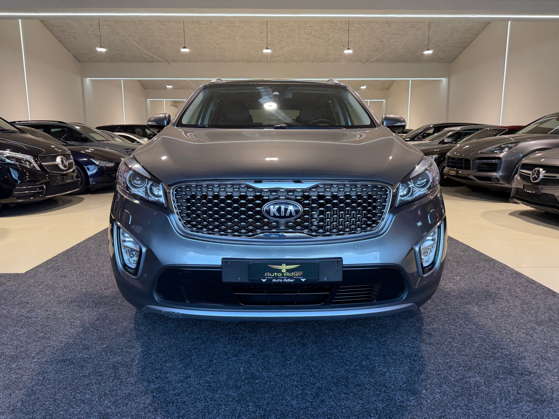 KIA Sorento 2.2 CRDI Style 7P. Automatic-showroom-element-3