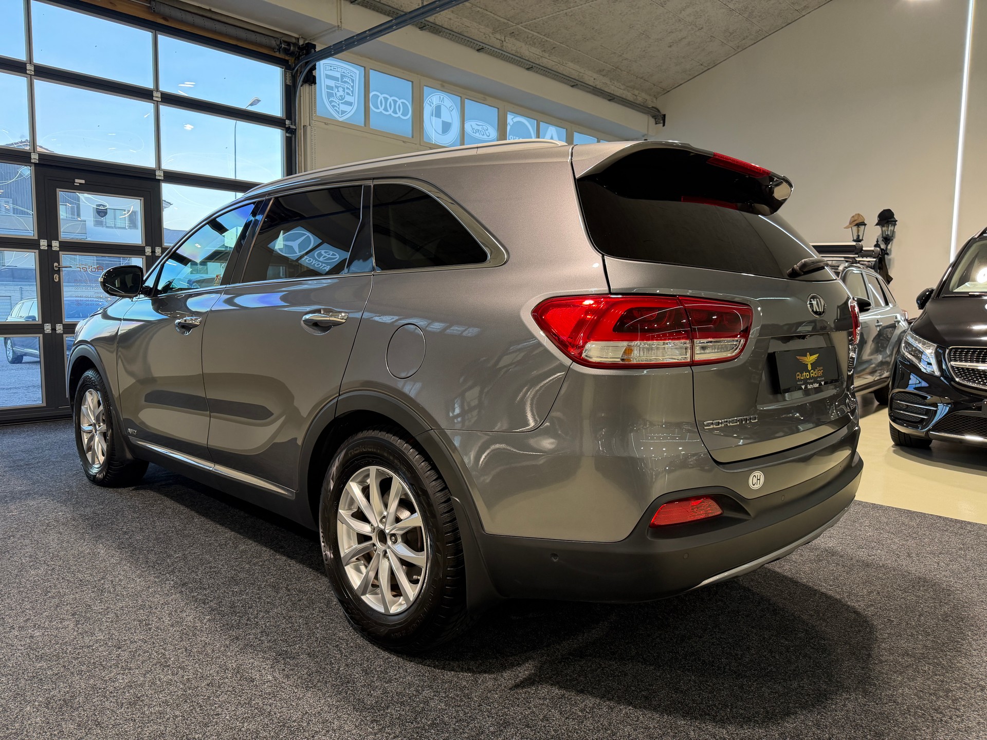 KIA Sorento 2.2 CRDI Style 7P. Automatic-image-6
