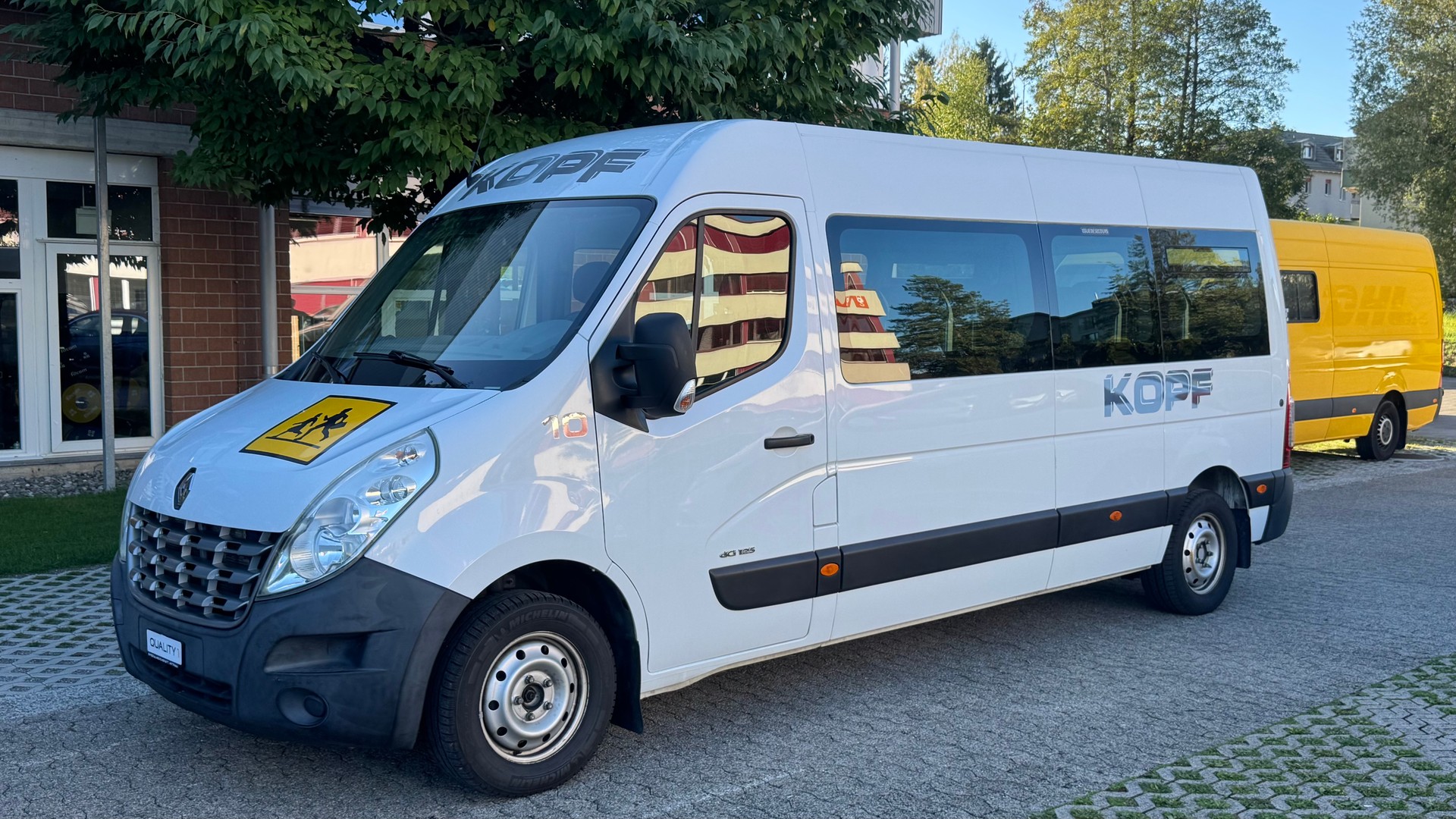 RENAULT Diesel 2.3 dCi mit 22 Plätze-image-0