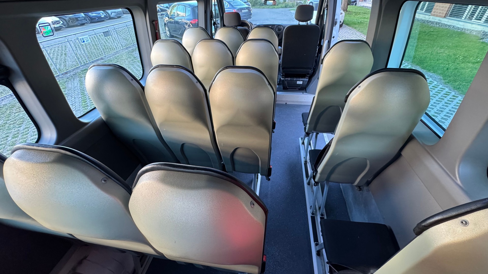 RENAULT Diesel 2.3 dCi mit 22 Plätze-image-13
