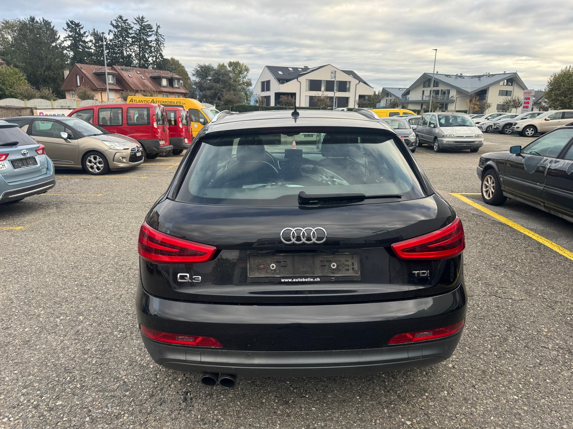 AUDI Q3 2.0 TDI quattro S-tronic sline-image-4