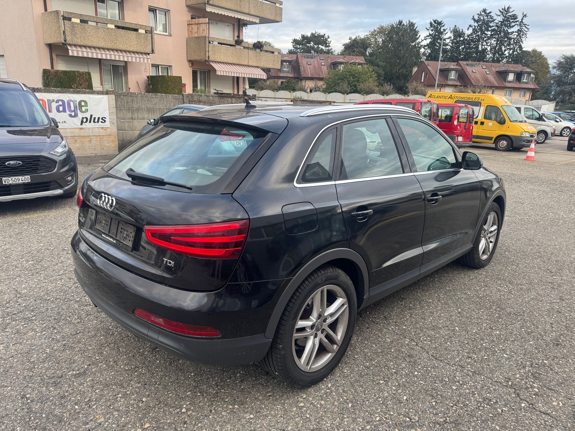 AUDI Q3 2.0 TDI quattro S-tronic sline-image-3