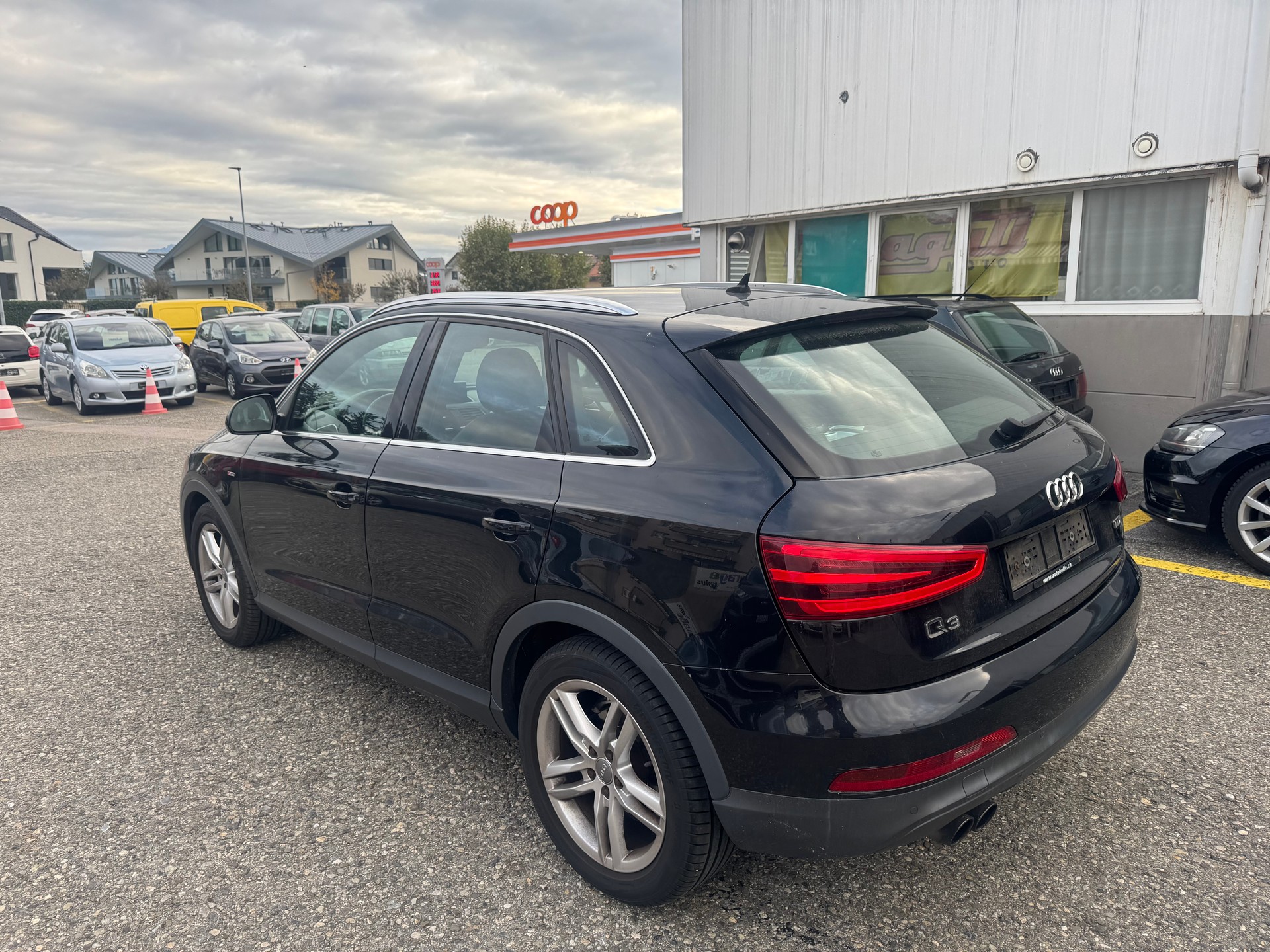 AUDI Q3 2.0 TDI quattro S-tronic sline-image-5