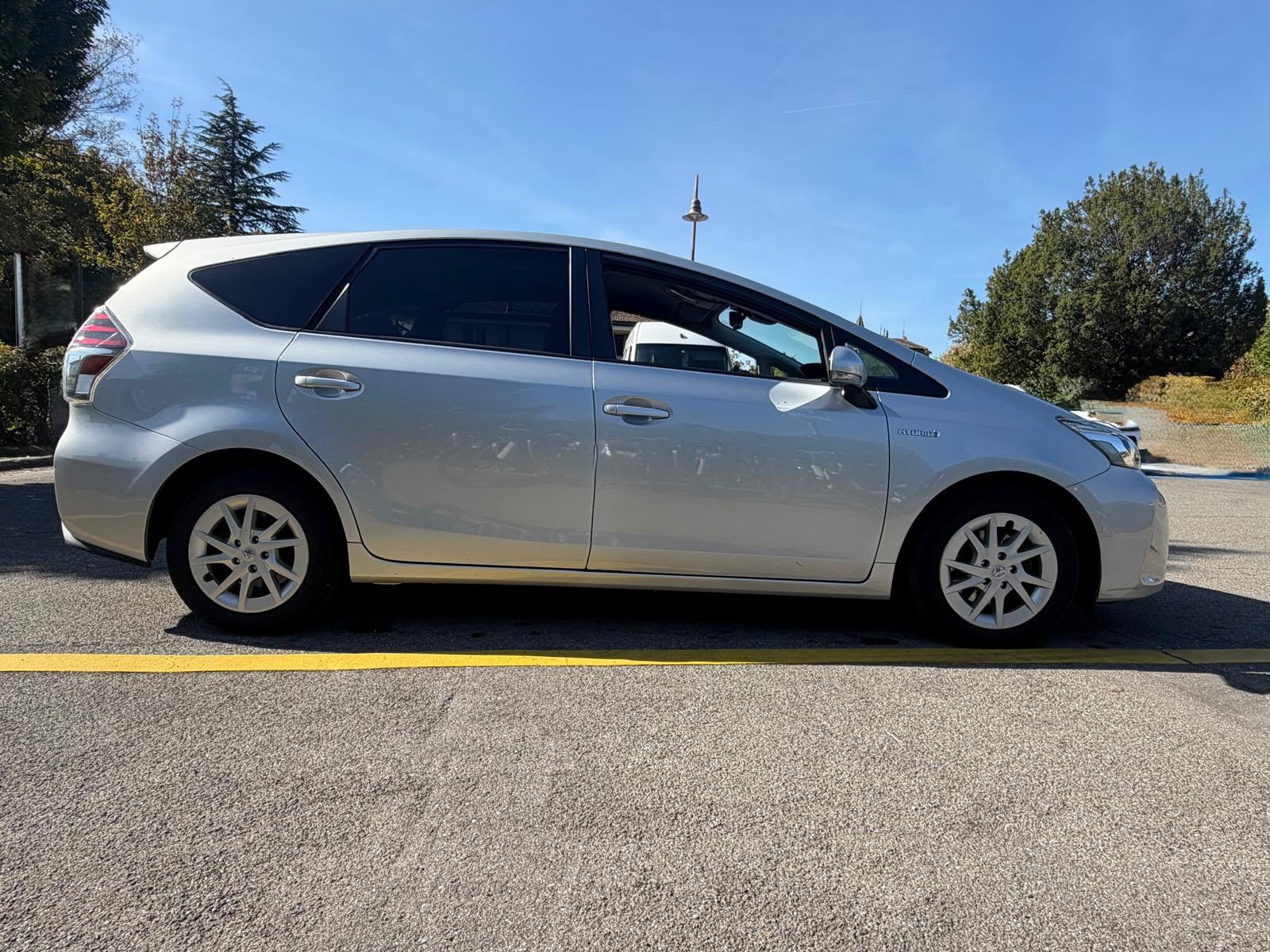 TOYOTA Prius+ 1.8 VVT-i HSD Premium-image-6