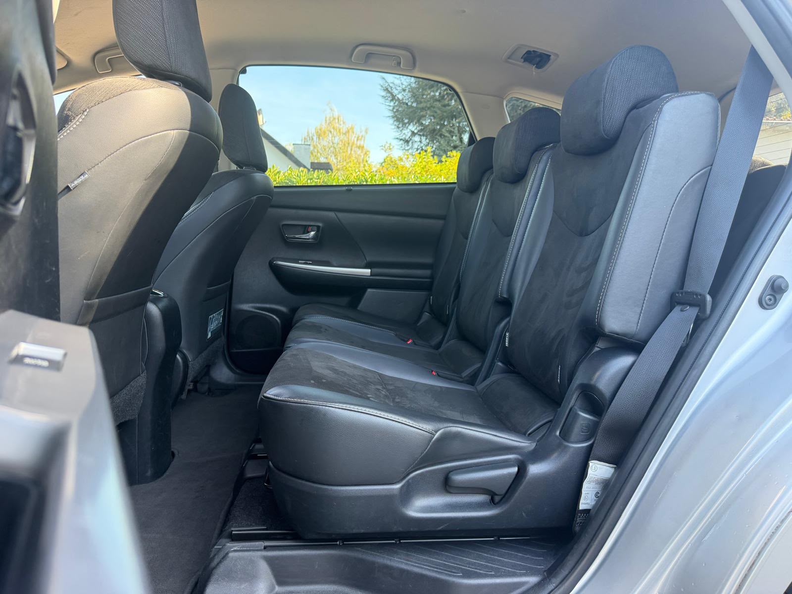 TOYOTA Prius+ 1.8 VVT-i HSD Premium-image-18