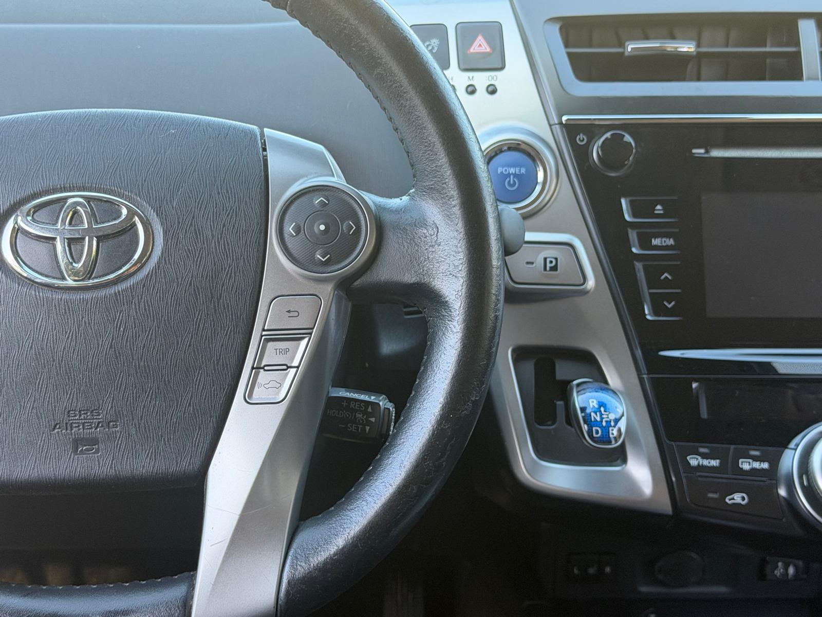 TOYOTA Prius+ 1.8 VVT-i HSD Premium-image-13