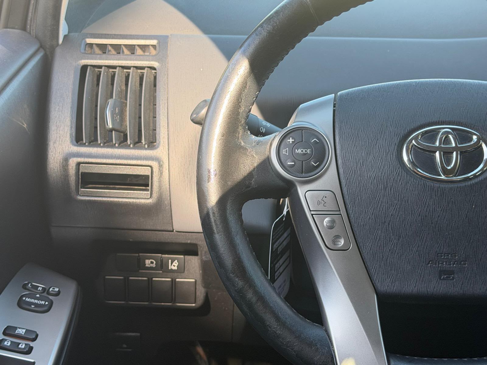 TOYOTA Prius+ 1.8 VVT-i HSD Premium-image-12
