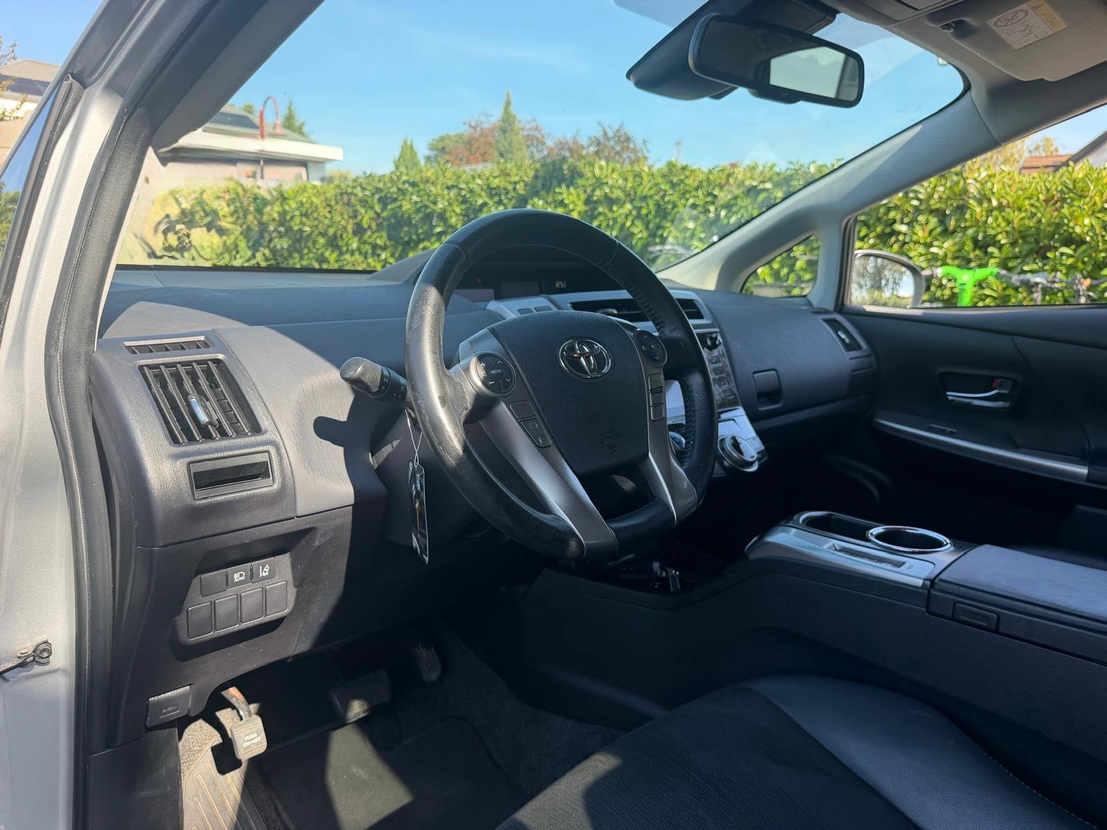TOYOTA Prius+ 1.8 VVT-i HSD Premium-image-8