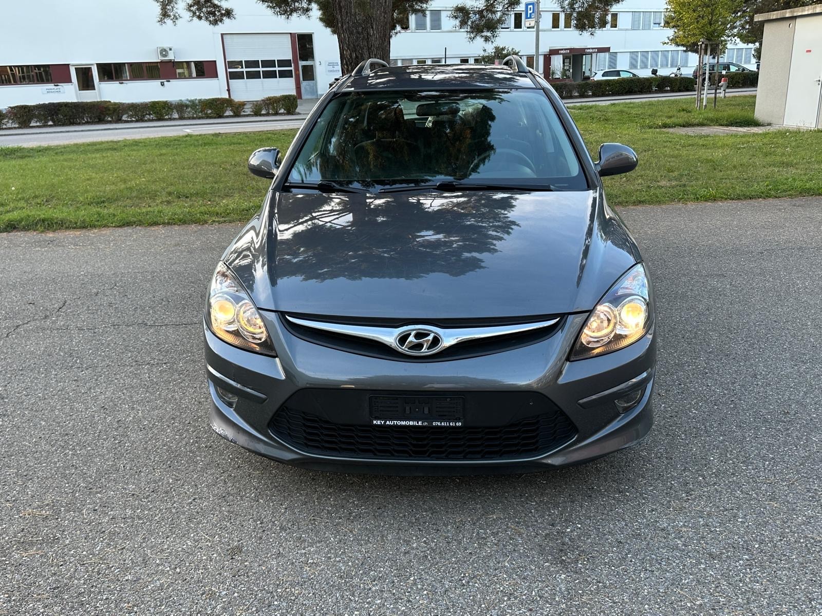 Car photo