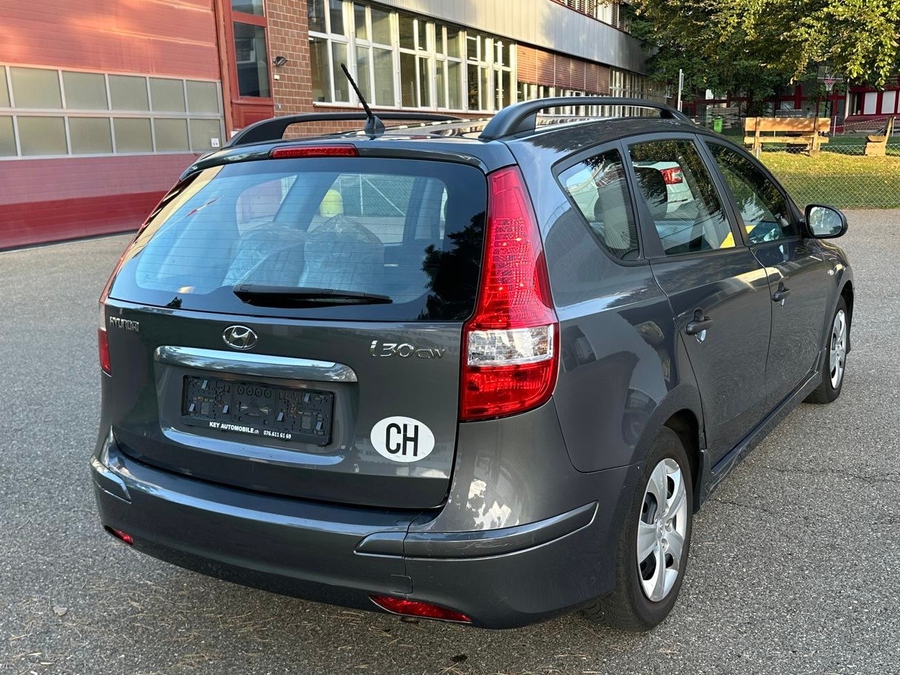 HYUNDAI i30 Wagon 1.6 Style Automatic-image-4