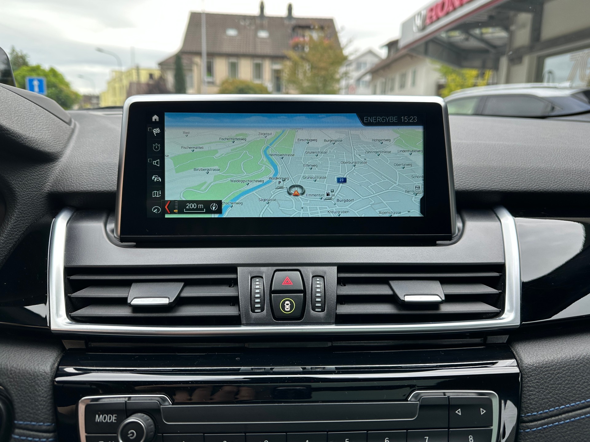 BMW 225xe iPerformance Active Tourer Steptronic M Sport-image-8