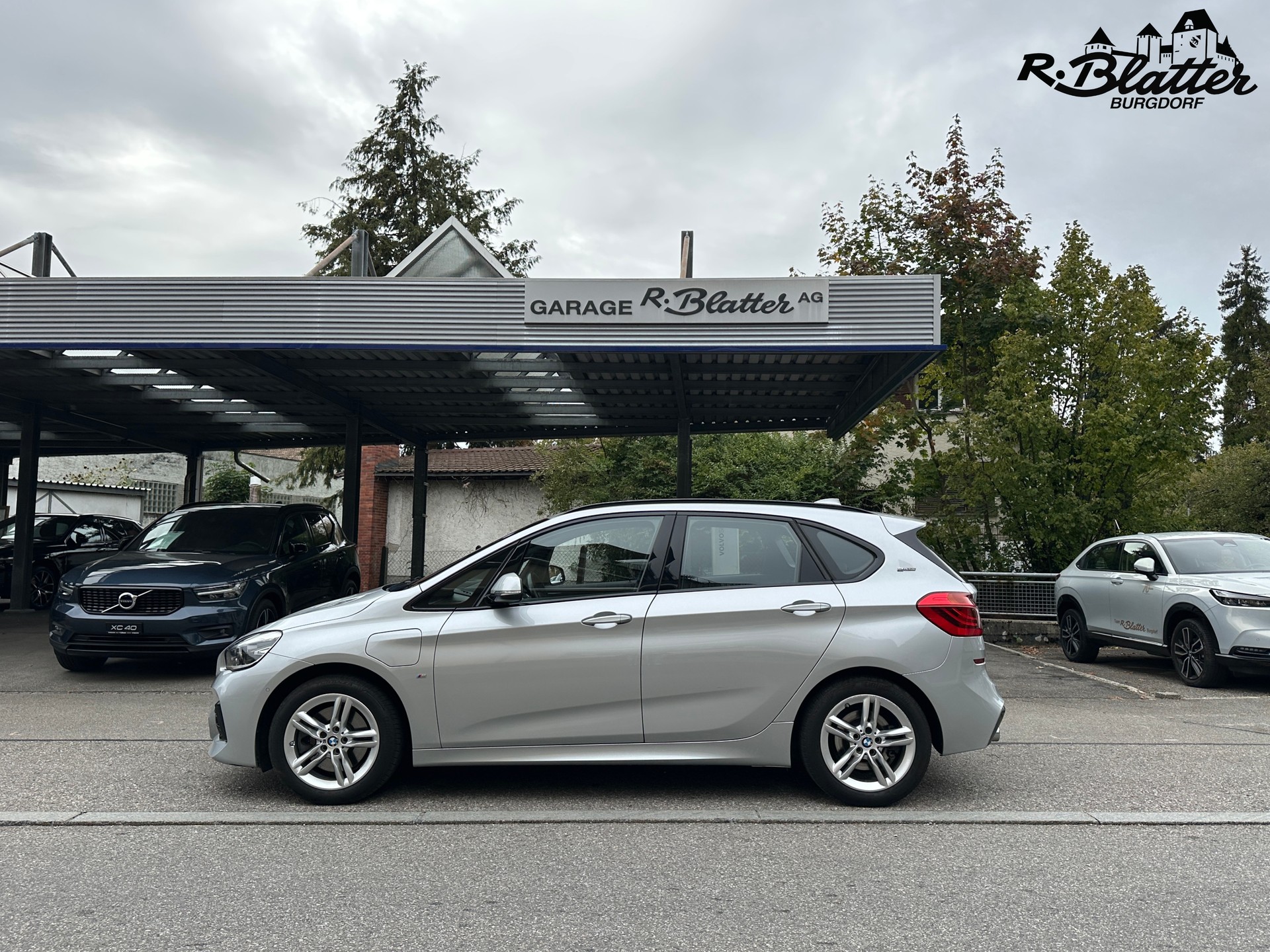 BMW 225xe iPerformance Active Tourer Steptronic M Sport-image-2