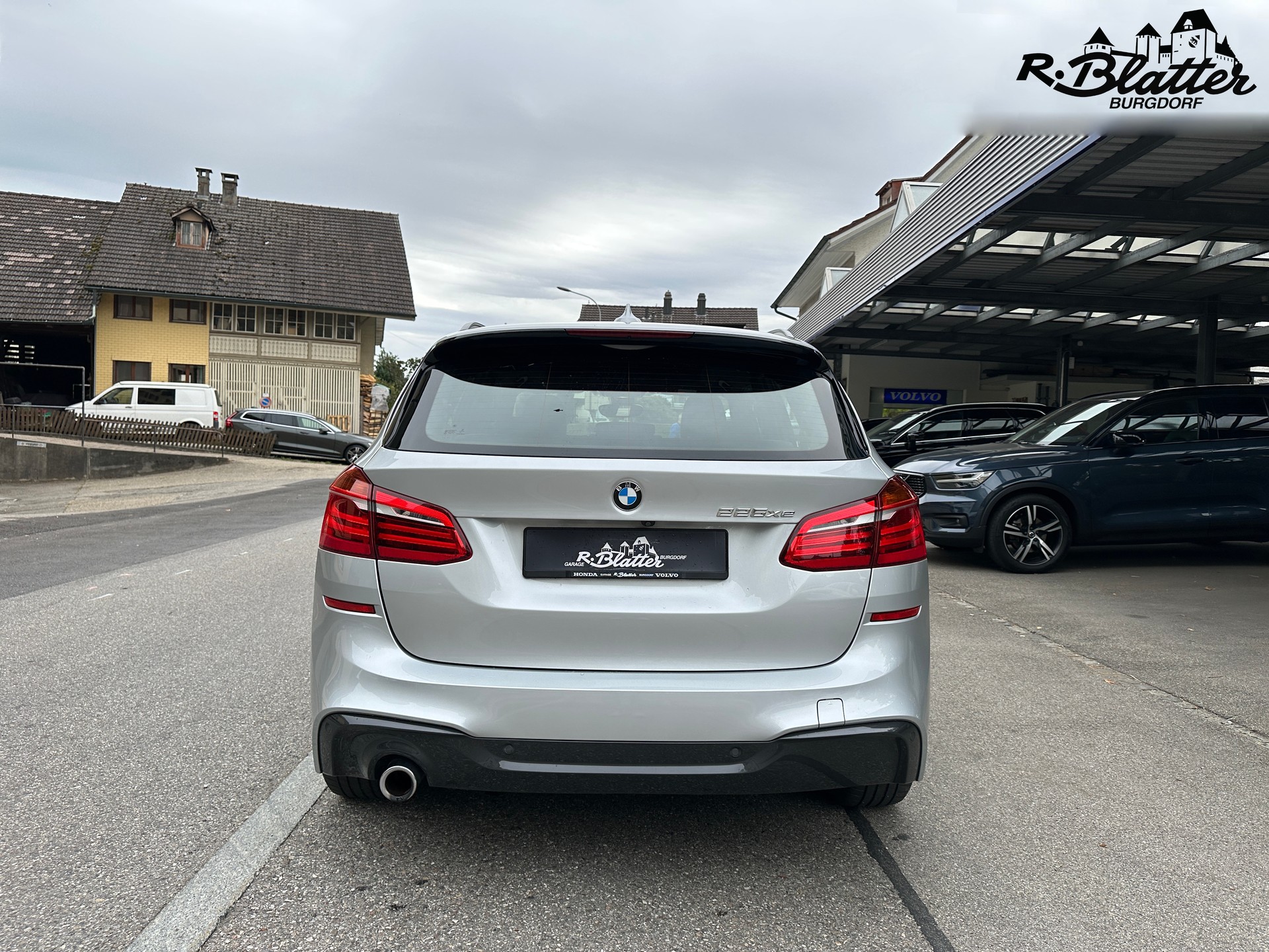 BMW 225xe iPerformance Active Tourer Steptronic M Sport-image-4