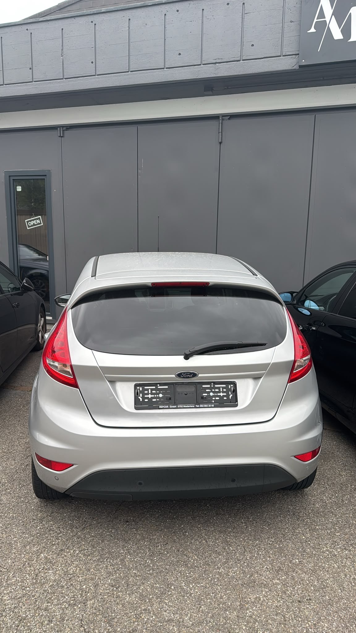 FORD Fiesta 1.4 16V Titanium Automatic-image-2