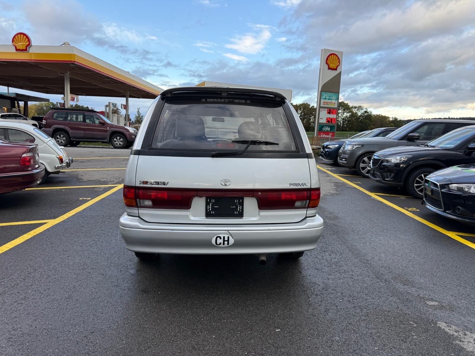 TOYOTA Previa XE 4x2-image-5