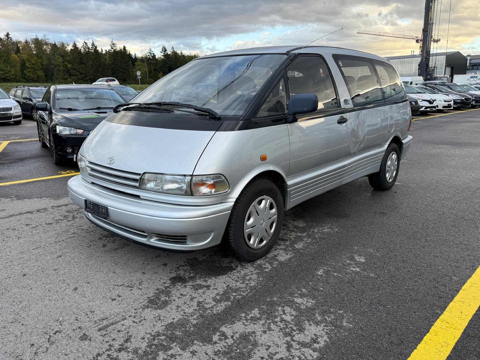 TOYOTA Previa XE 4x2-image-1