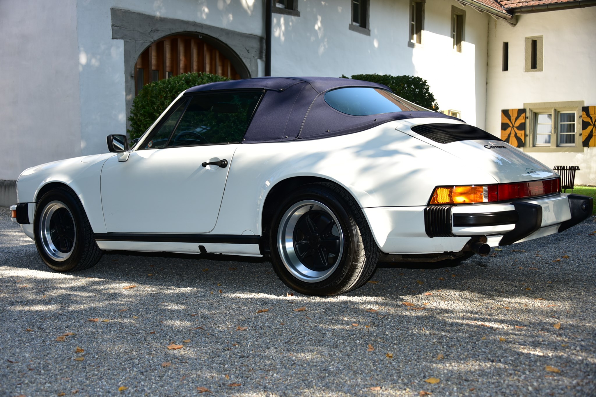 Car photo