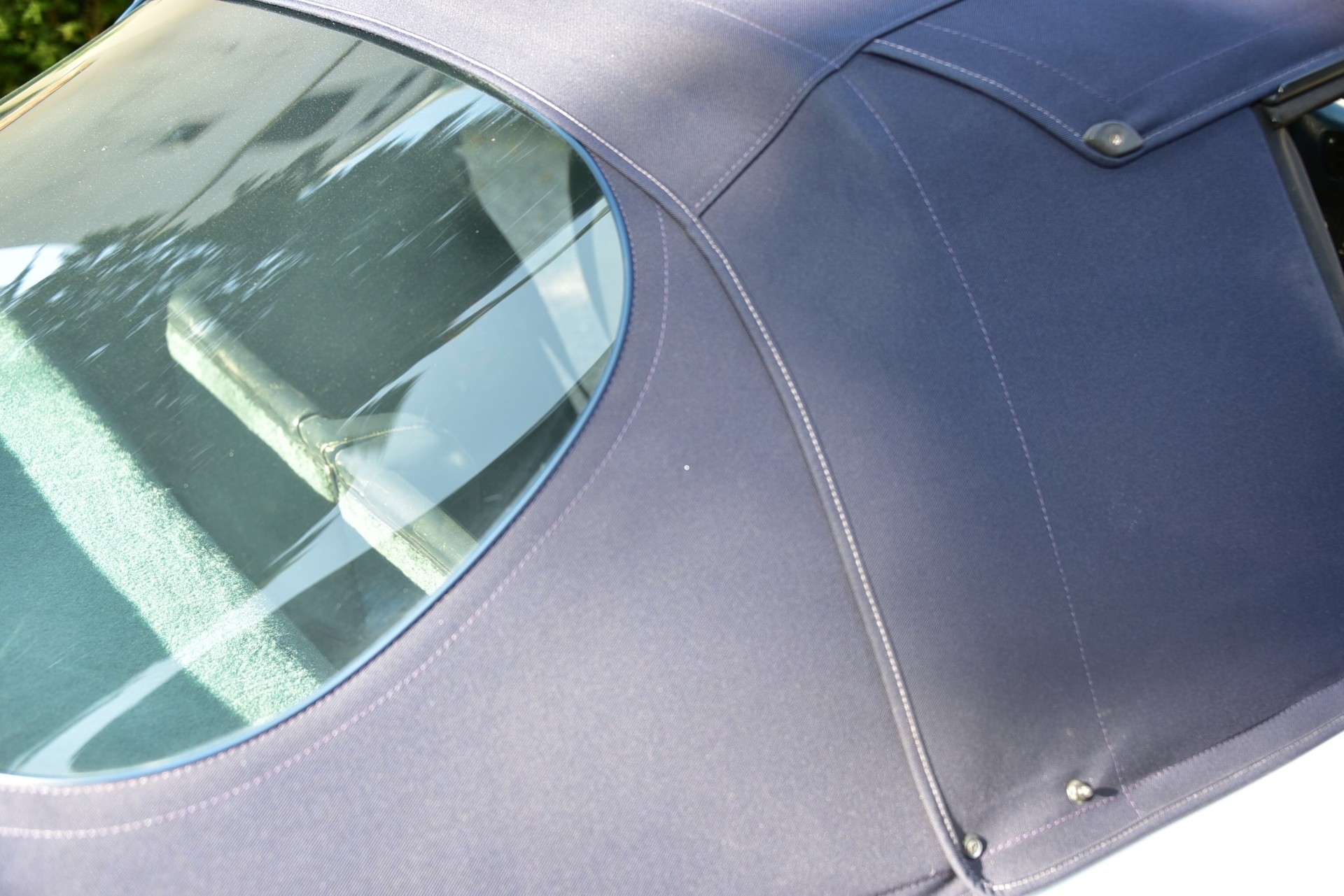 PORSCHE 911 Carrera Cabrio-image-6