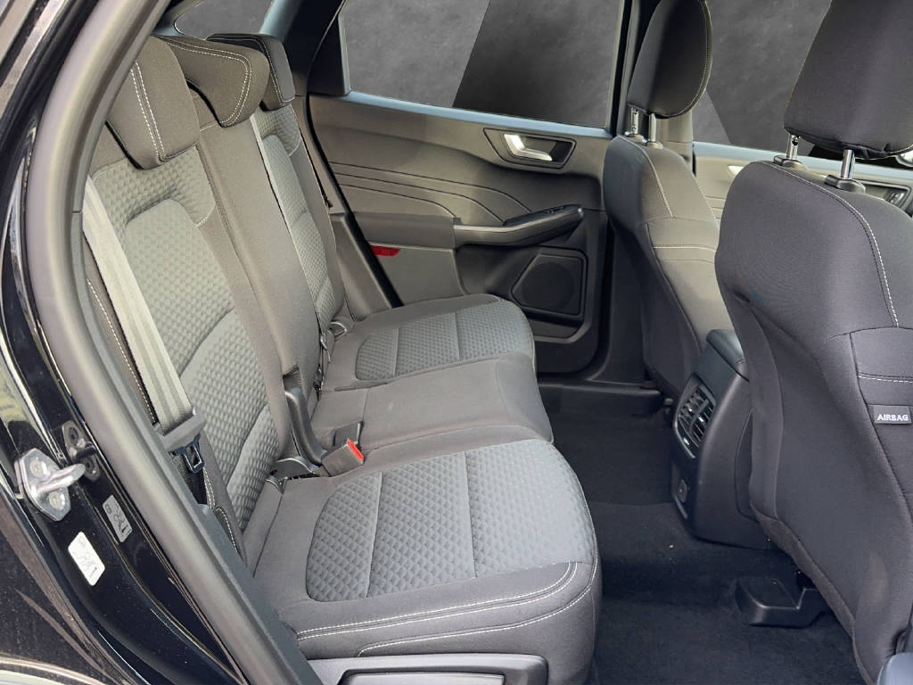 FORD Kuga 2.5 Plug-In Hybrid Cool & Connect-image-14