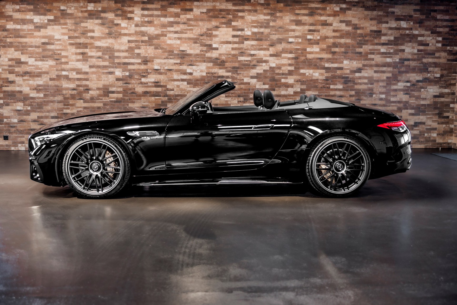 MERCEDES-BENZ AMG SL 63 4M Speedshift MCT-image-2