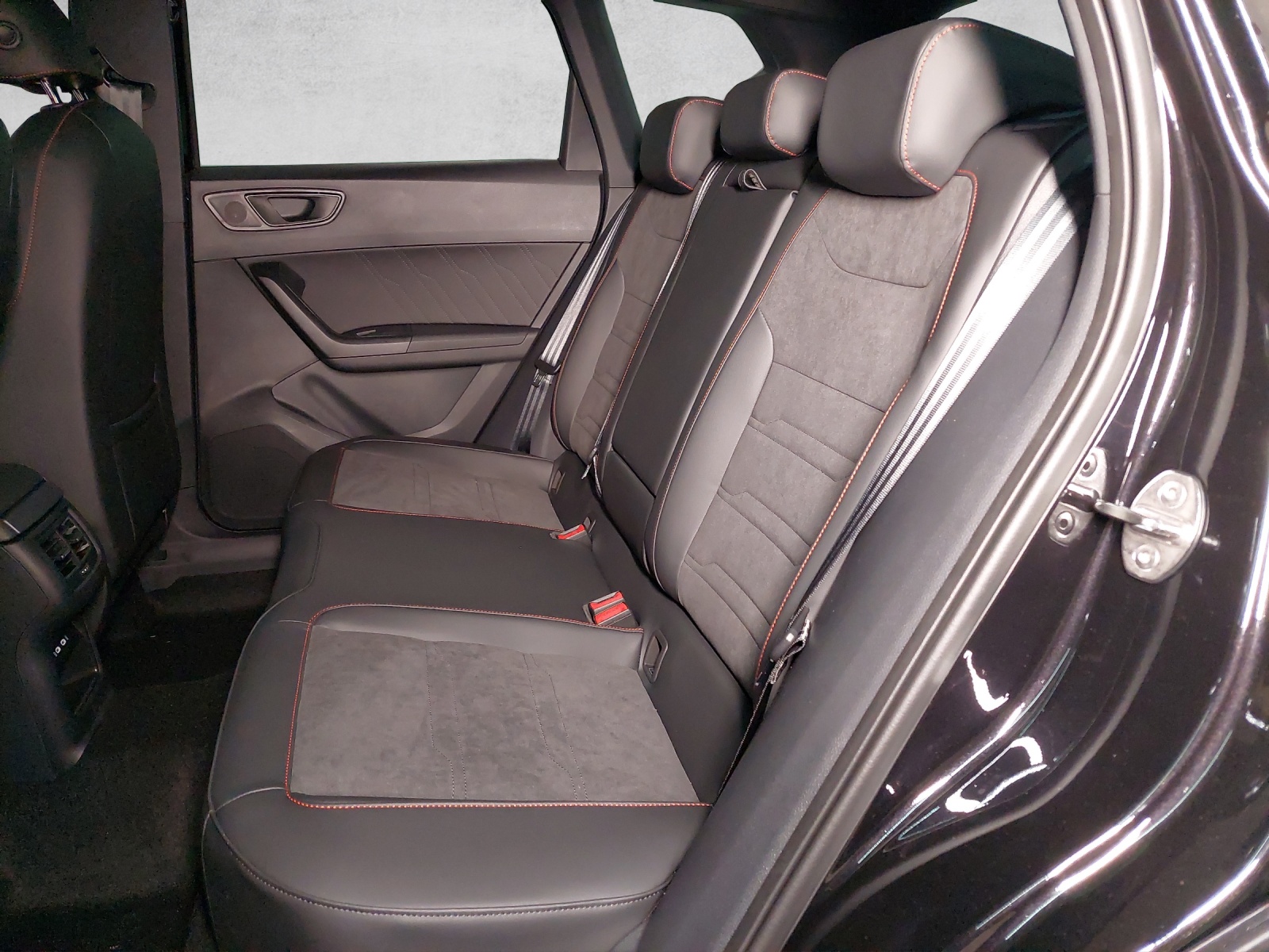 SEAT Ateca 2.0 TSI Hola FR 4Drive DSG-image-8