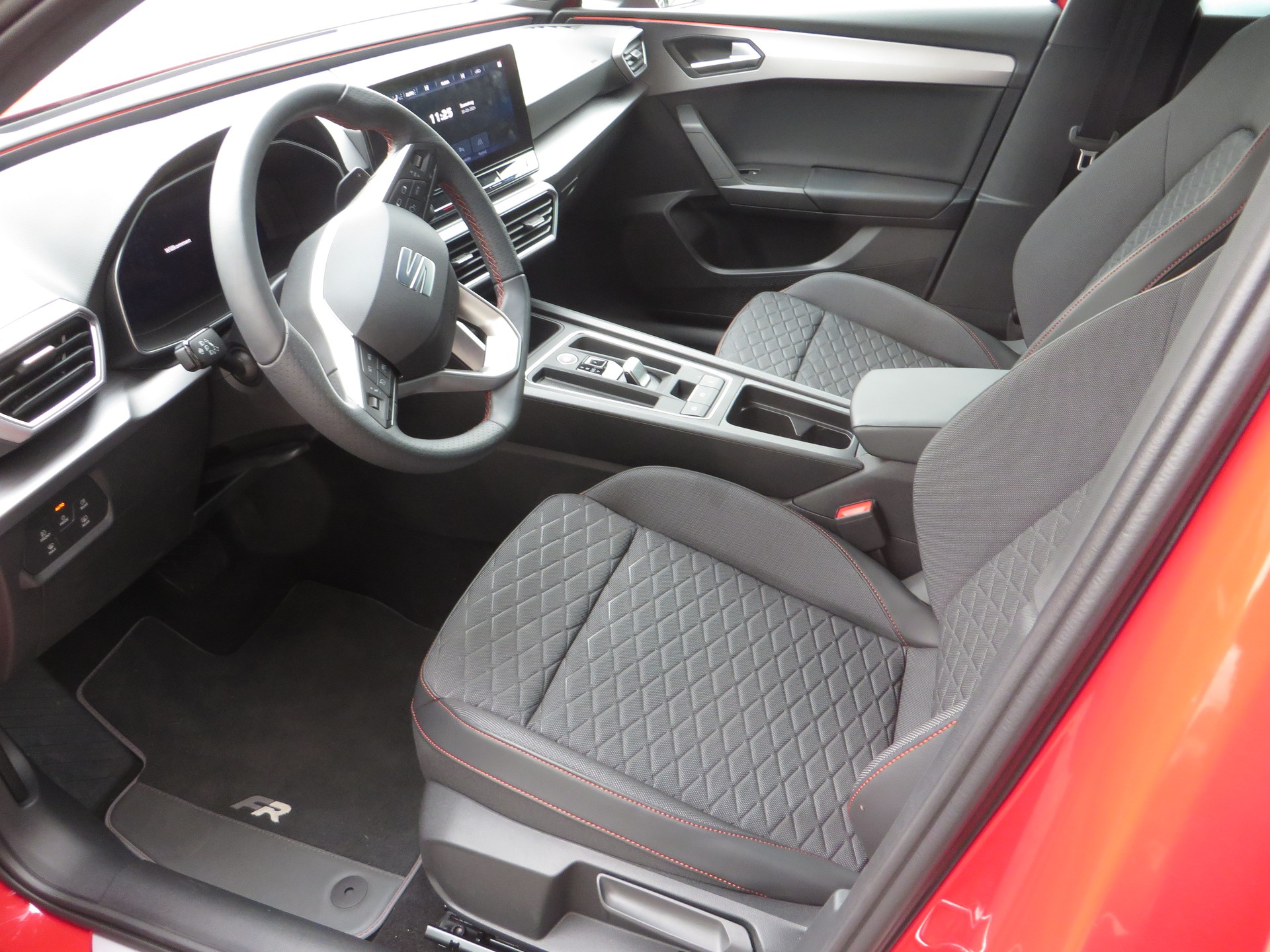 SEAT Leon 1.4 eHybrid pHEV DSG Move FR-image-5