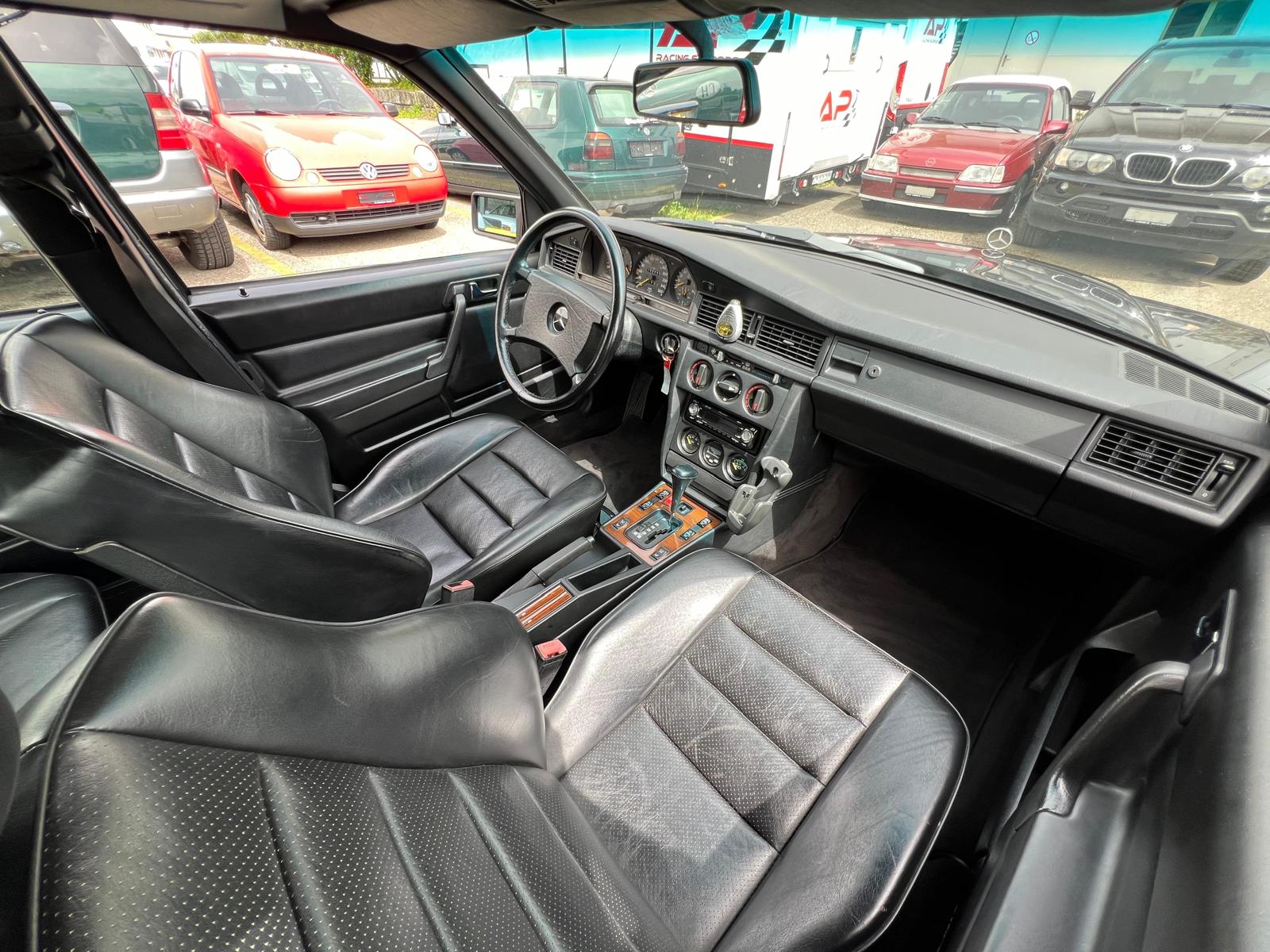MERCEDES-BENZ 190 E 2.5-16 Automatic-image-8