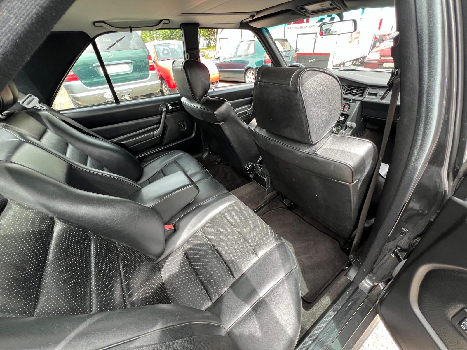 MERCEDES-BENZ 190 E 2.5-16 Automatic-image-13