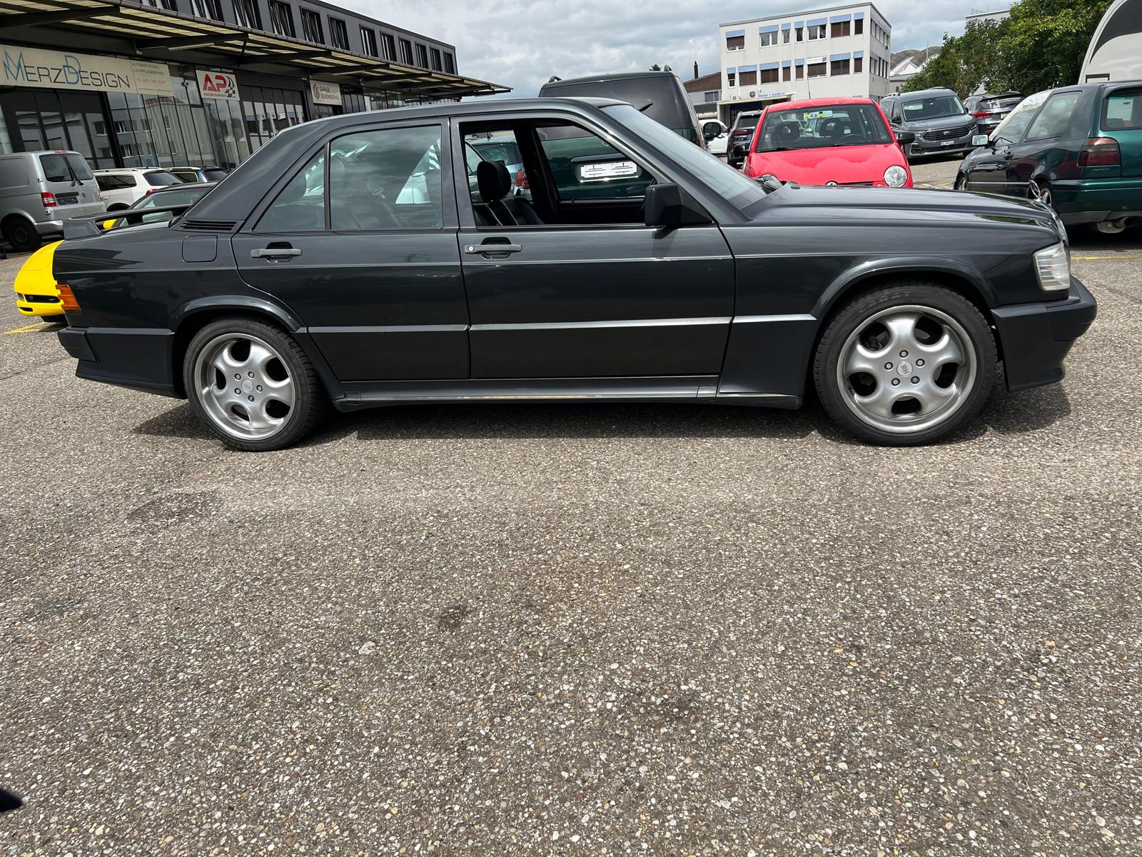 MERCEDES-BENZ 190 E 2.5-16 Automatic-image-3