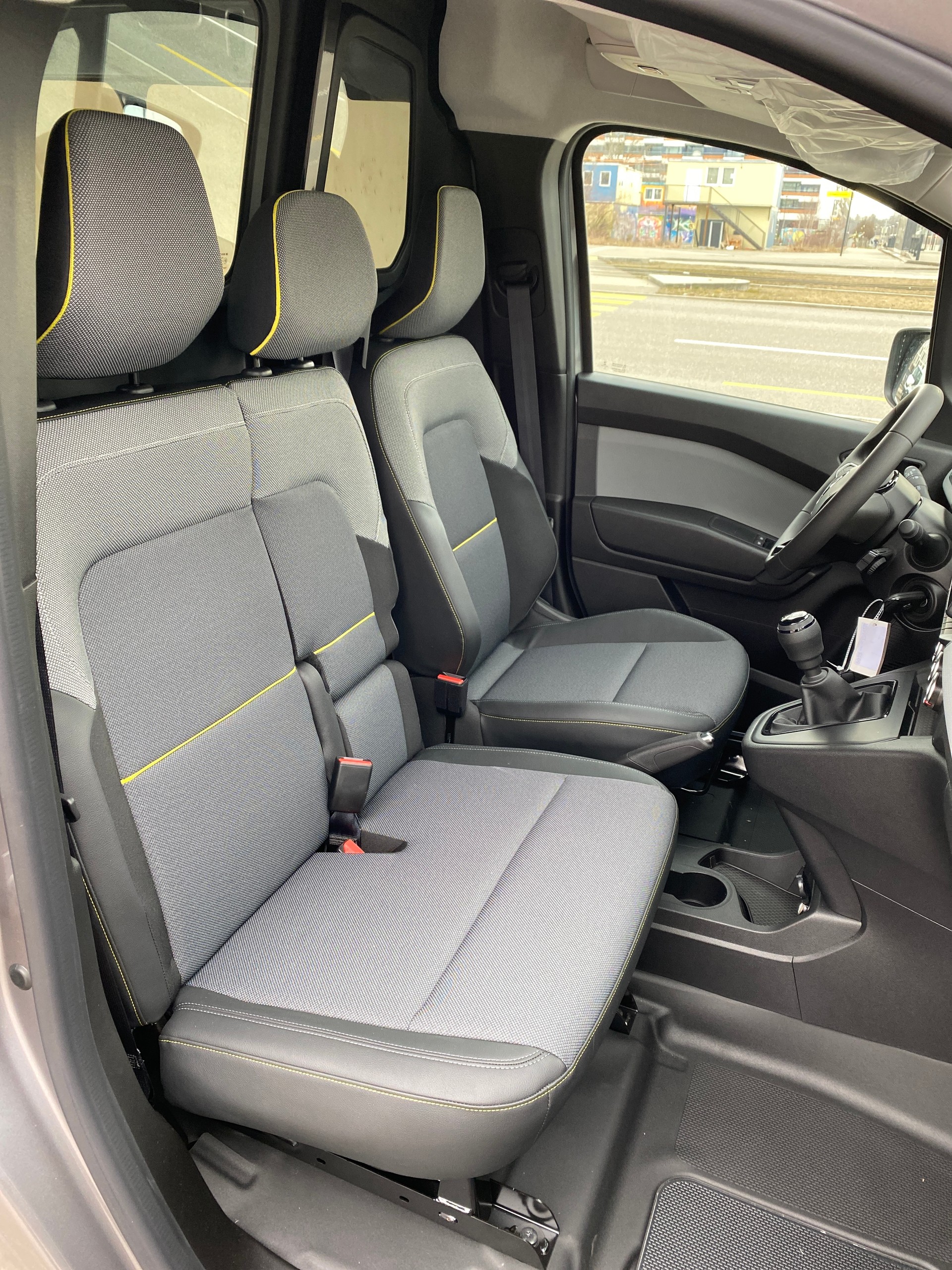 RENAULT Kangoo Van 1.3TCe Standard L2 130 PF Advance-image-6