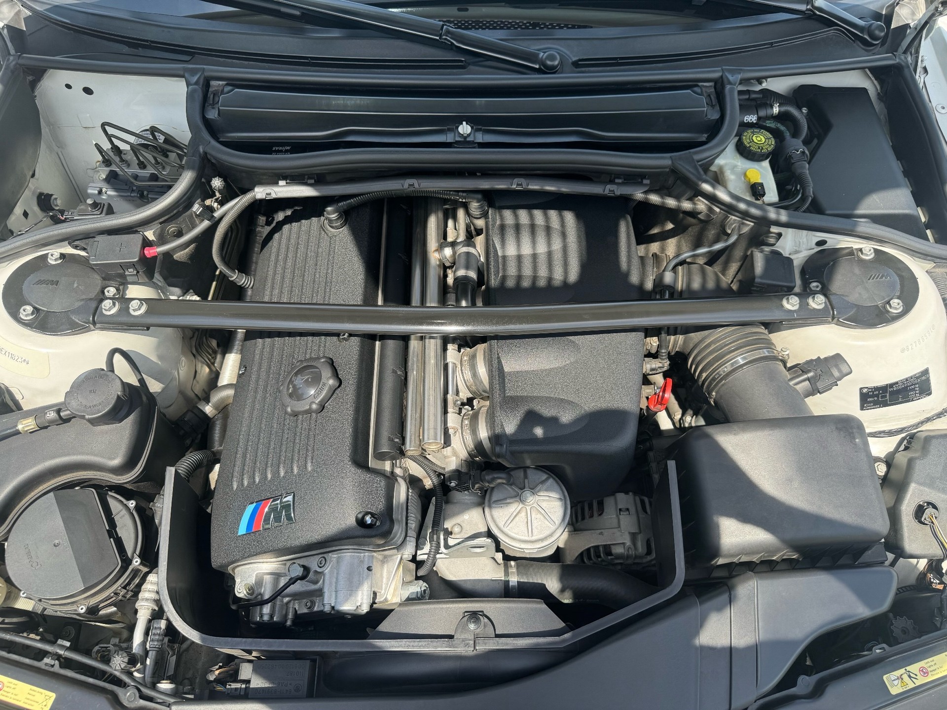 BMW M3 Cabriolet-image-13